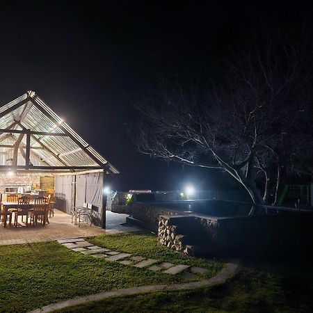 Tamboti Farm Accommodation Tsumeb Kültér fotó